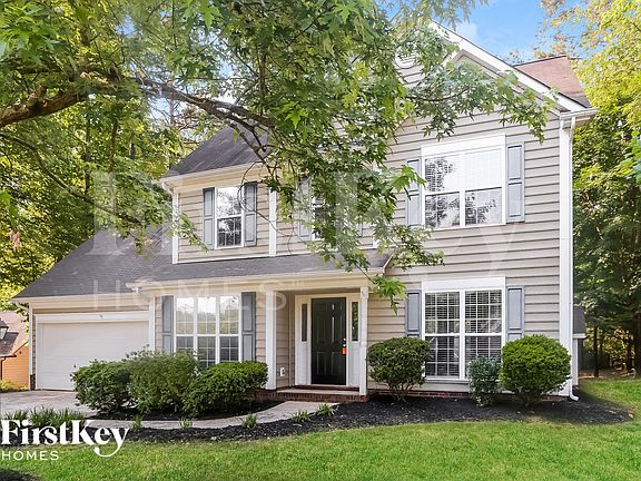 3rd image of 7270 Green Meadow Ct