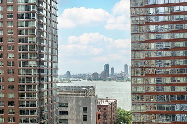 Rented by Christie's International Real Estate Group, LLC | media 5