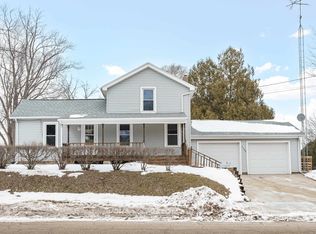 1104 W Fulton St, Edgerton, WI 53534