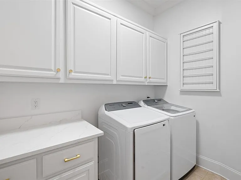 1020 Bridle Bit Ln — Photo 37