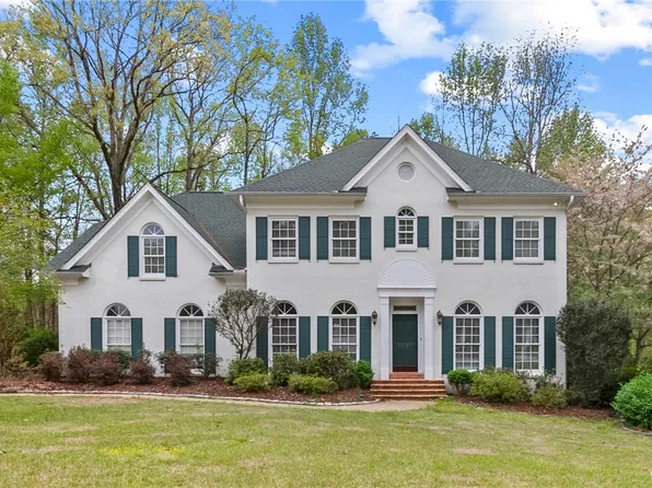 3635 Waterfall Ln, Tuscaloosa, AL 35406