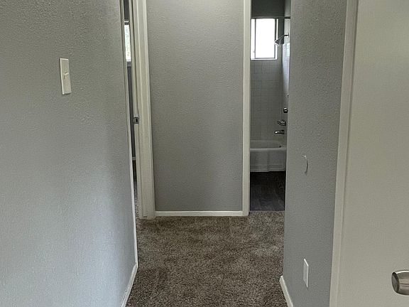 5th image of 1301 S Hood St #15