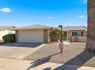 10604 W Saratoga Cir, Sun City, AZ 85351