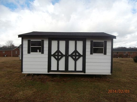 3rd image of 310 Southglenn Dr