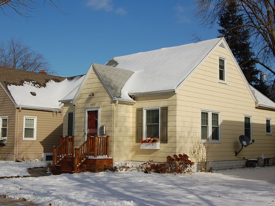 1st image of 402 Saratoga St S