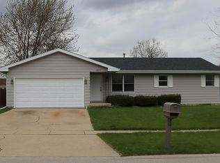617 Hauert St, Peotone, IL 60468