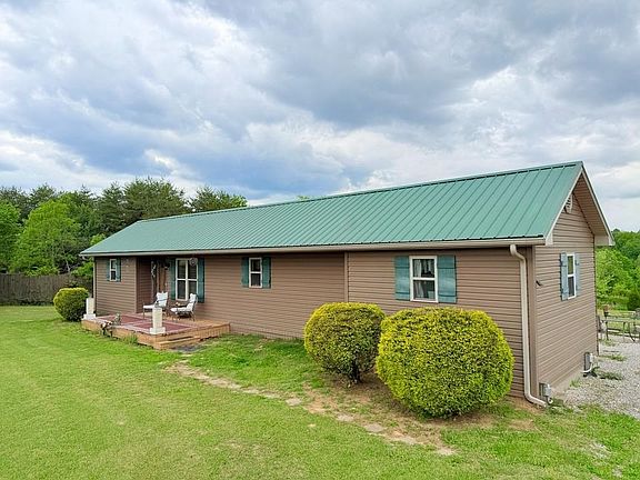 3rd image of 368 Nosey Creek Ct