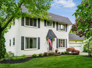 2128 Nobleshire Rd, Columbus, OH 43229