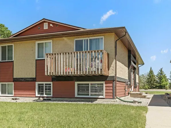 5 Acadia Rd W #35, Lethbridge, AB T1K 4C1