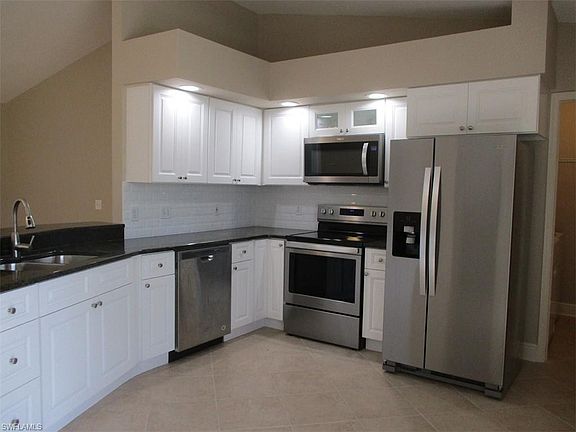 4th image of 2631 SW 54th Ter