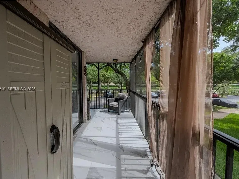 10451 W Broward Blvd #201 — Photo 29