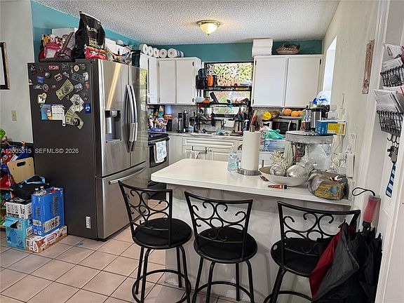 4th image of 1212-1214 SW 30th Ct