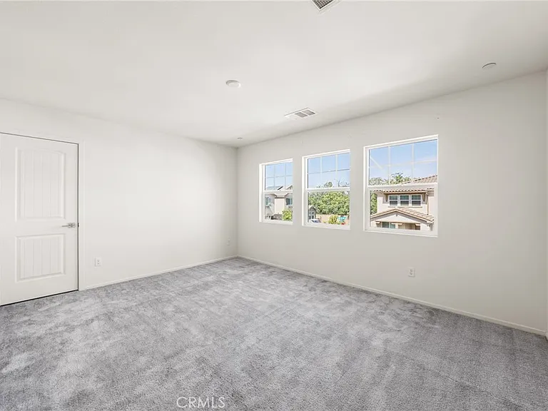 1820 Julie Dr — Photo 9