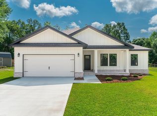 1318 Valley Rd, Crestview, FL 32539