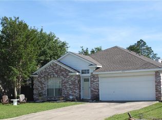 853 Brentwood Dr, Grand Prairie, TX 75052