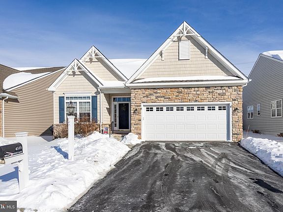 3rd image of 4335 Meadowridge Ln