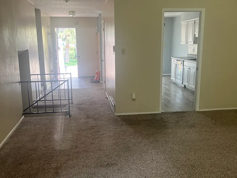 173 S Vance Ct — Photo 12