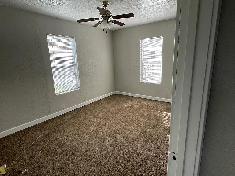 4869 Harrison Ave — Photo 7