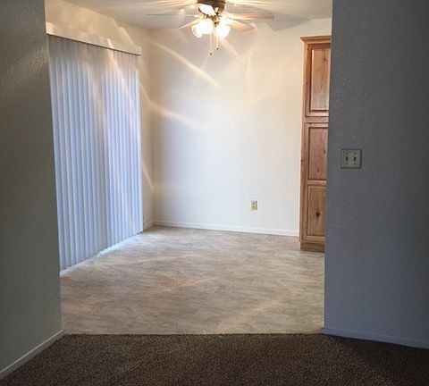 4th image of 64 E Evelyn Ct