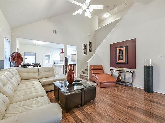 4th image of 2114 Acorn Glen Trl