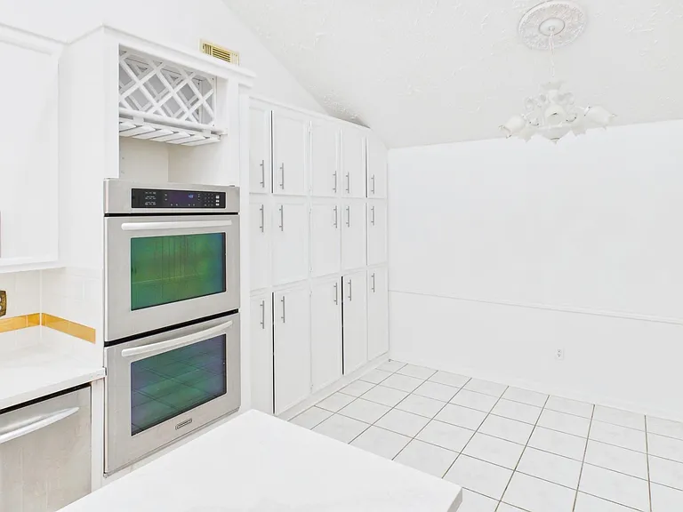 7611 Hopewell Ln — Photo 14