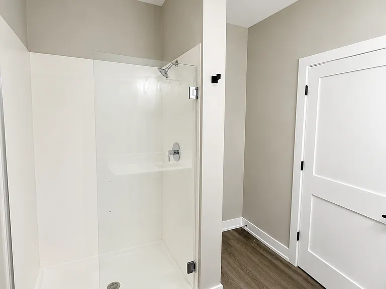 Huntley Crossing — Photo 30