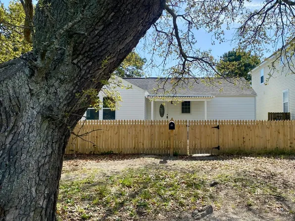 9618 11th Bay St, Norfolk, VA 23518