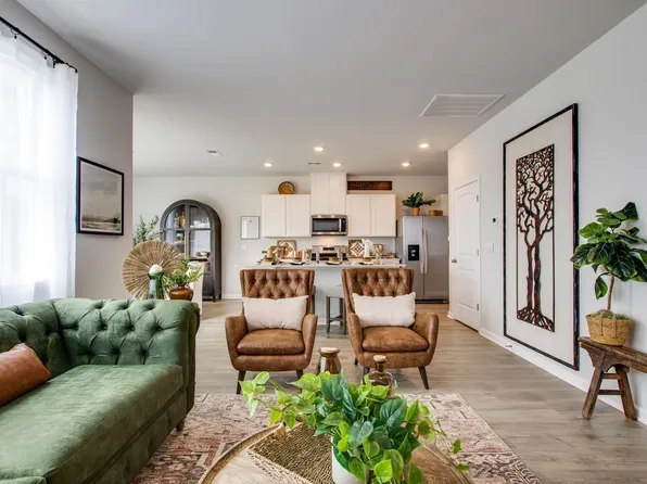 15 Hartmann Crossing Ct, Lebanon, TN 37087