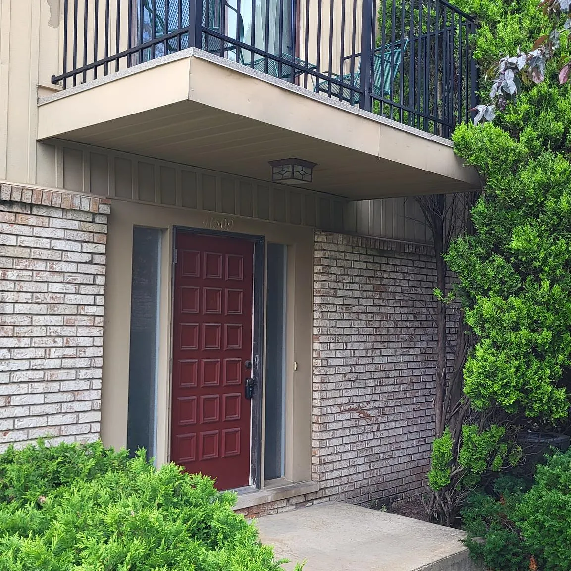 2 bed, 1197 sqft, $1,500 — Photo 1