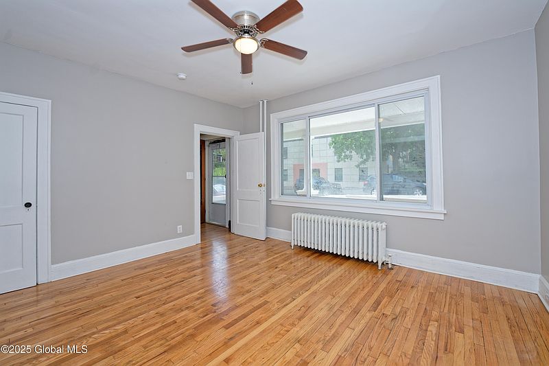 5th image of 179 9th Street