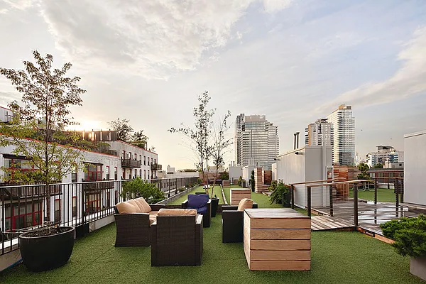 Rented by Compass | media 19