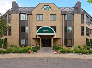 14401 Atrium Way APT 122, Minnetonka, MN 55345
