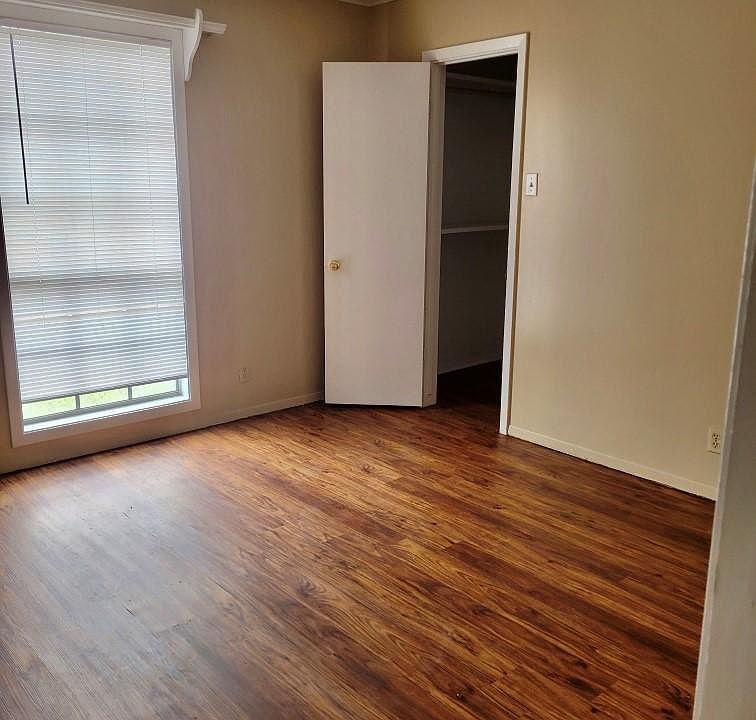 1st image of 1523 22nd St