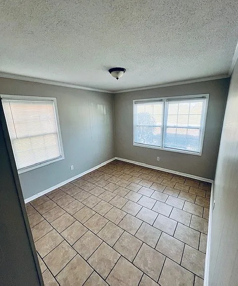 423 Highland Ave #B — Photo 6