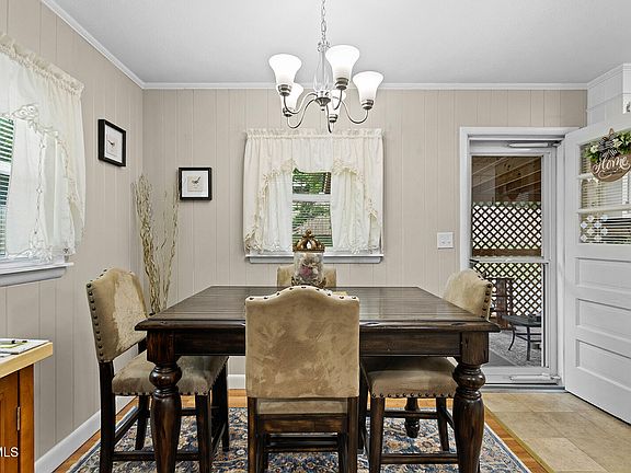 20th image of 441 Merriwood Dr