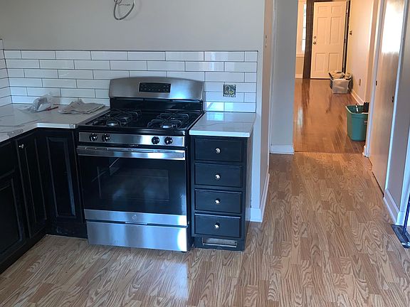 3rd image of 3327 N Bell Ave APT 1