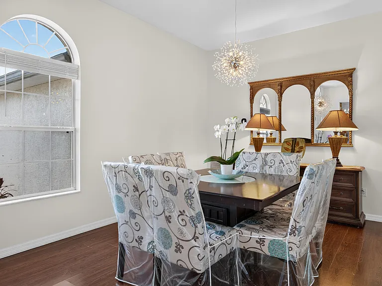 5758 NW Benbow Ct — Photo 13