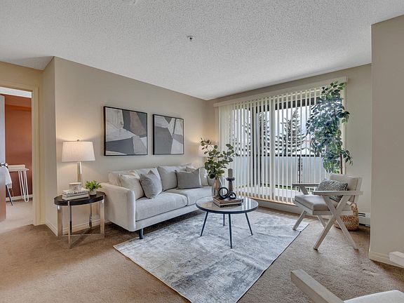 3rd image of 13907 136th St NW #205