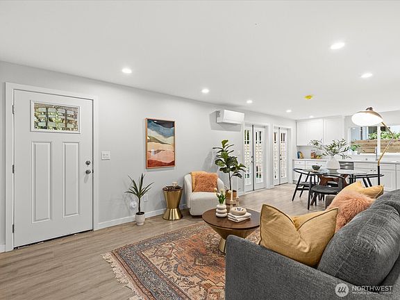 3rd image of 8117 17th Avenue SW #B