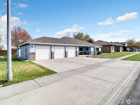 5th image of 216 E Tanglewood Drive