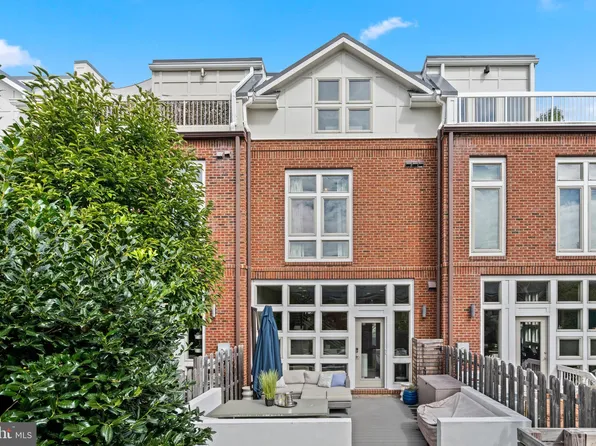 103 E Reed 1/2 Ave, Alexandria, VA 22305