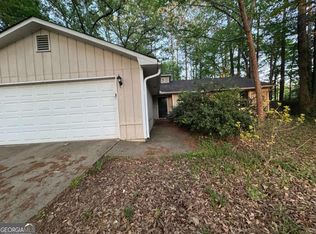 655 Raven Ct, Jonesboro, GA 30238