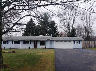 524 Sherwood Dr, Aurora, OH 44202