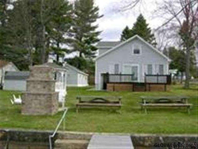 3rd image of 7308 LAKE Road