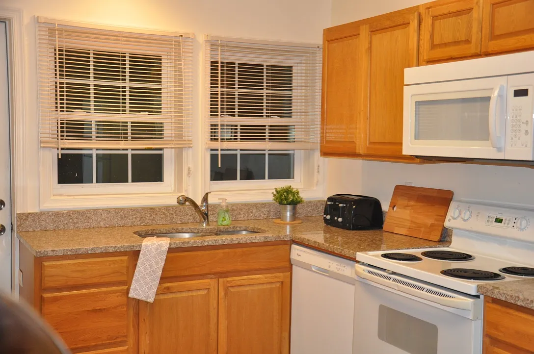 3523 S Mountain Rd — Photo 3