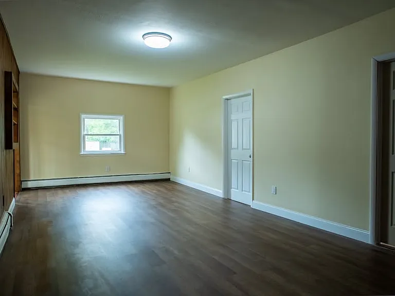 225 Upper Sherman Ave #1 — Photo 6
