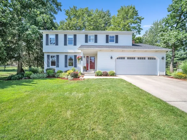 13850 Lodge Dr, North Royalton, OH 44133