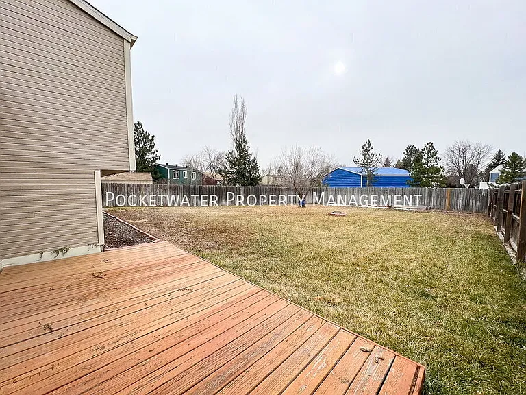 2207 Tulip St — Photo 18