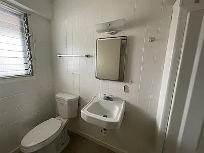 1227 Matlock Avenue - C — Photo 4