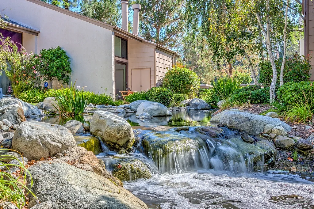 beautiful serene setting - 26701 Quail Crk #228